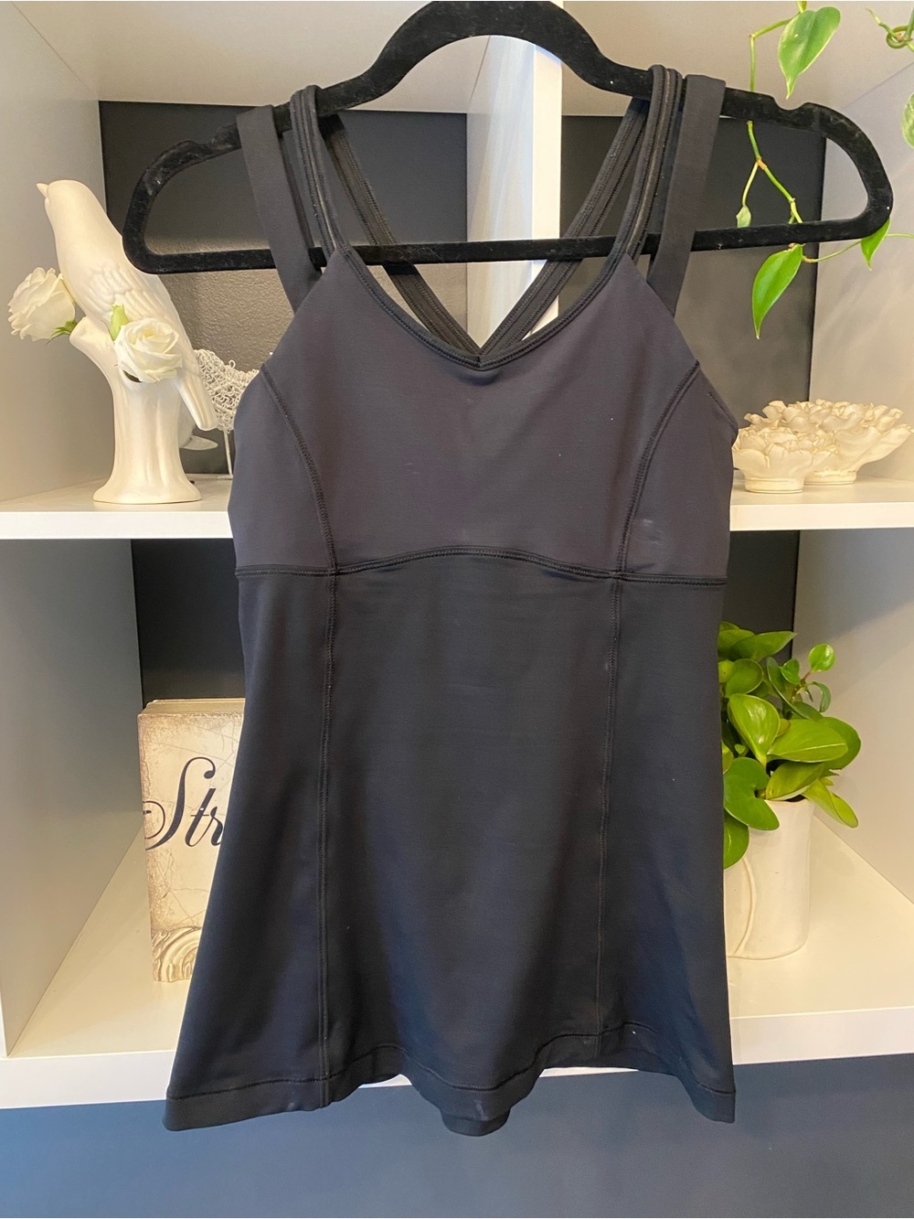 Lululemon Black Strappy Athletic Tank Top size 4